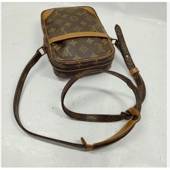 Pre-Owned Louis Vuitton Shoulder Bag Monogram Danube UNISEX - Picture 5 of 8